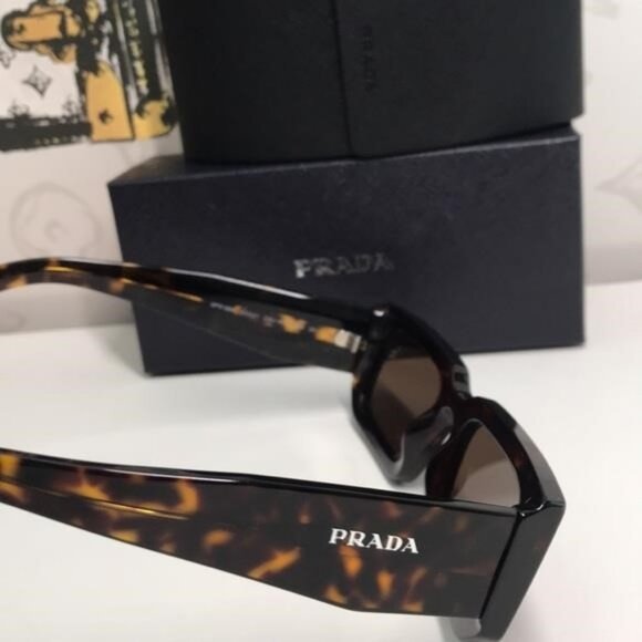 New Authentic Prada PR06YS Brown Sunglasses – Bold Luxury with UV Protection - Picture 10 of 12
